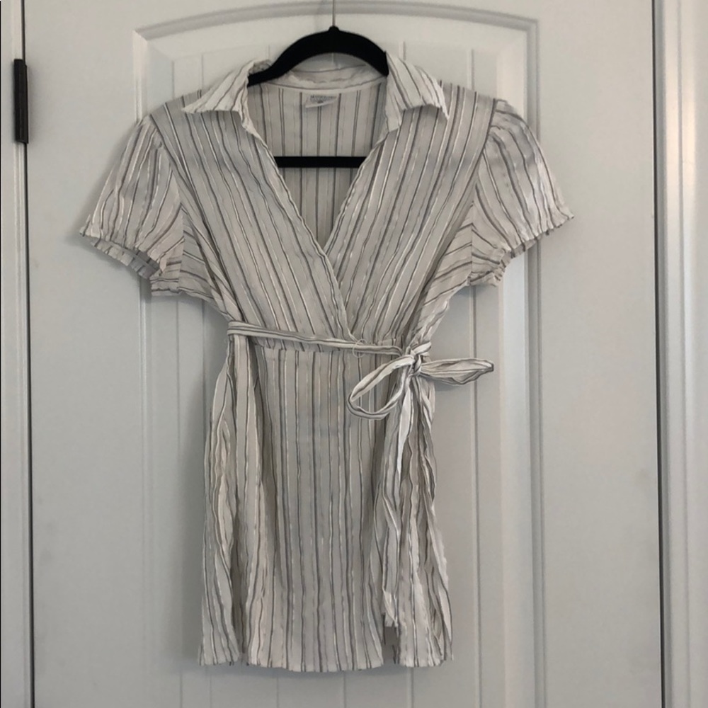 Short sleeve collared Maternity top